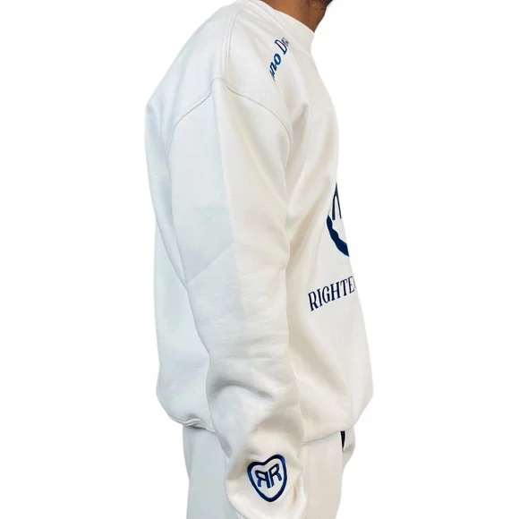White and Blue Cotton Fleece 2pc Set.ALL REASONABLE OFFERS ACCEPTED!